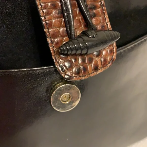 Brahmin Black Brown Leather One Strap Shoulder Bag Alligator Pattern Zip Top - Picture 8 of 9